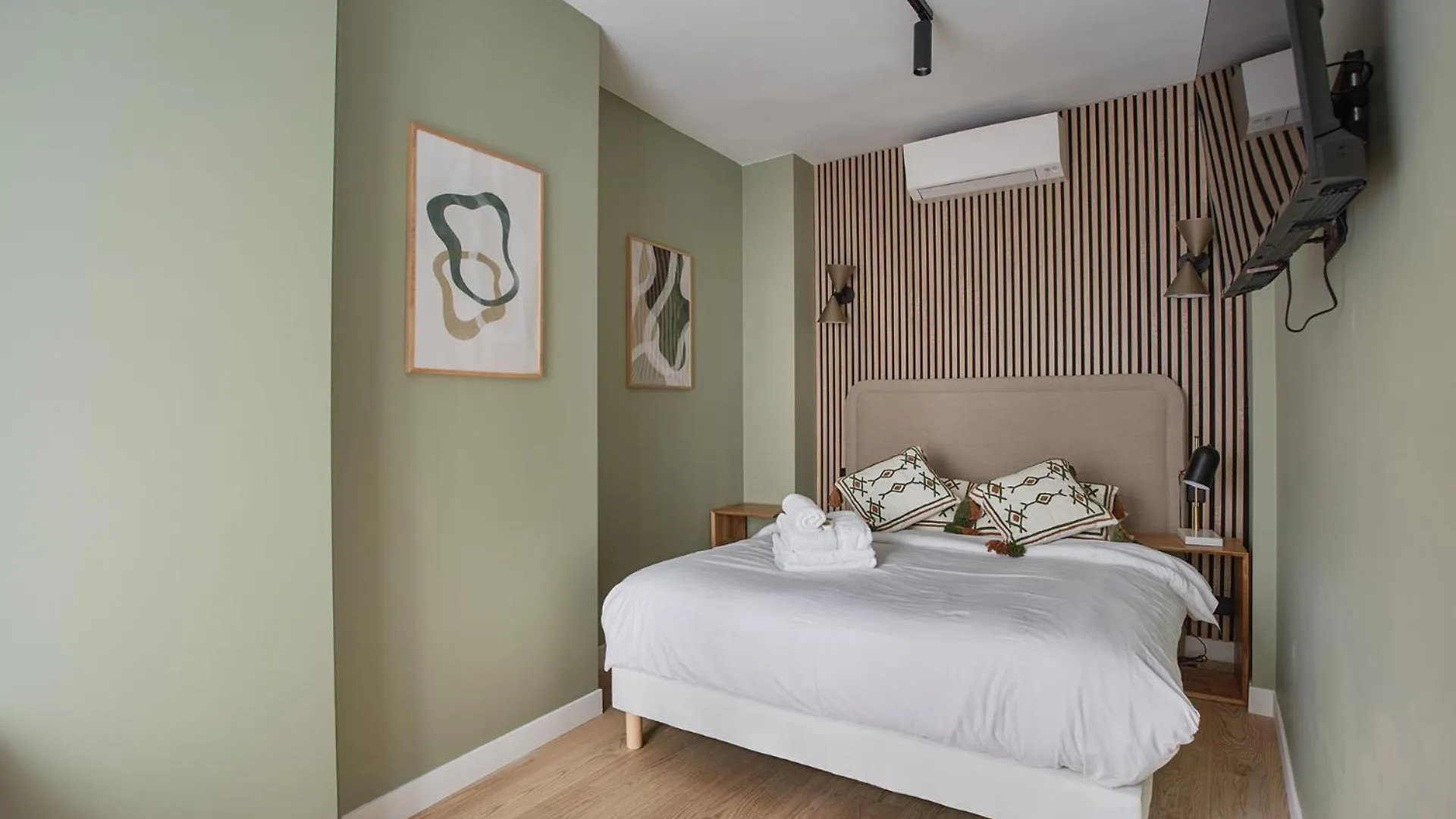 Apartment Residence Beaubourg Le Marais By Studio Prestige Paris