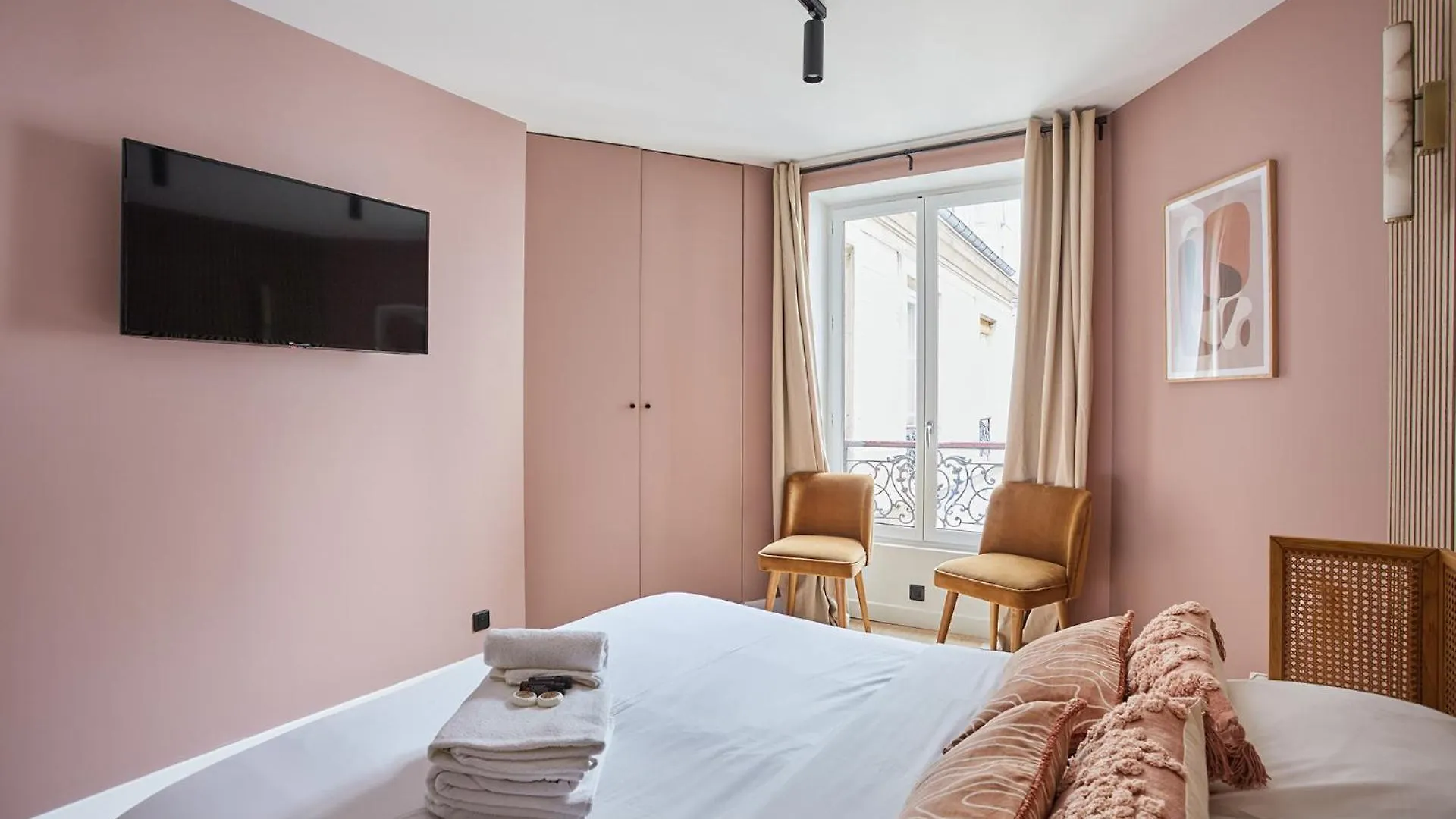 Residence Beaubourg Le Marais By Studio Prestige Paris