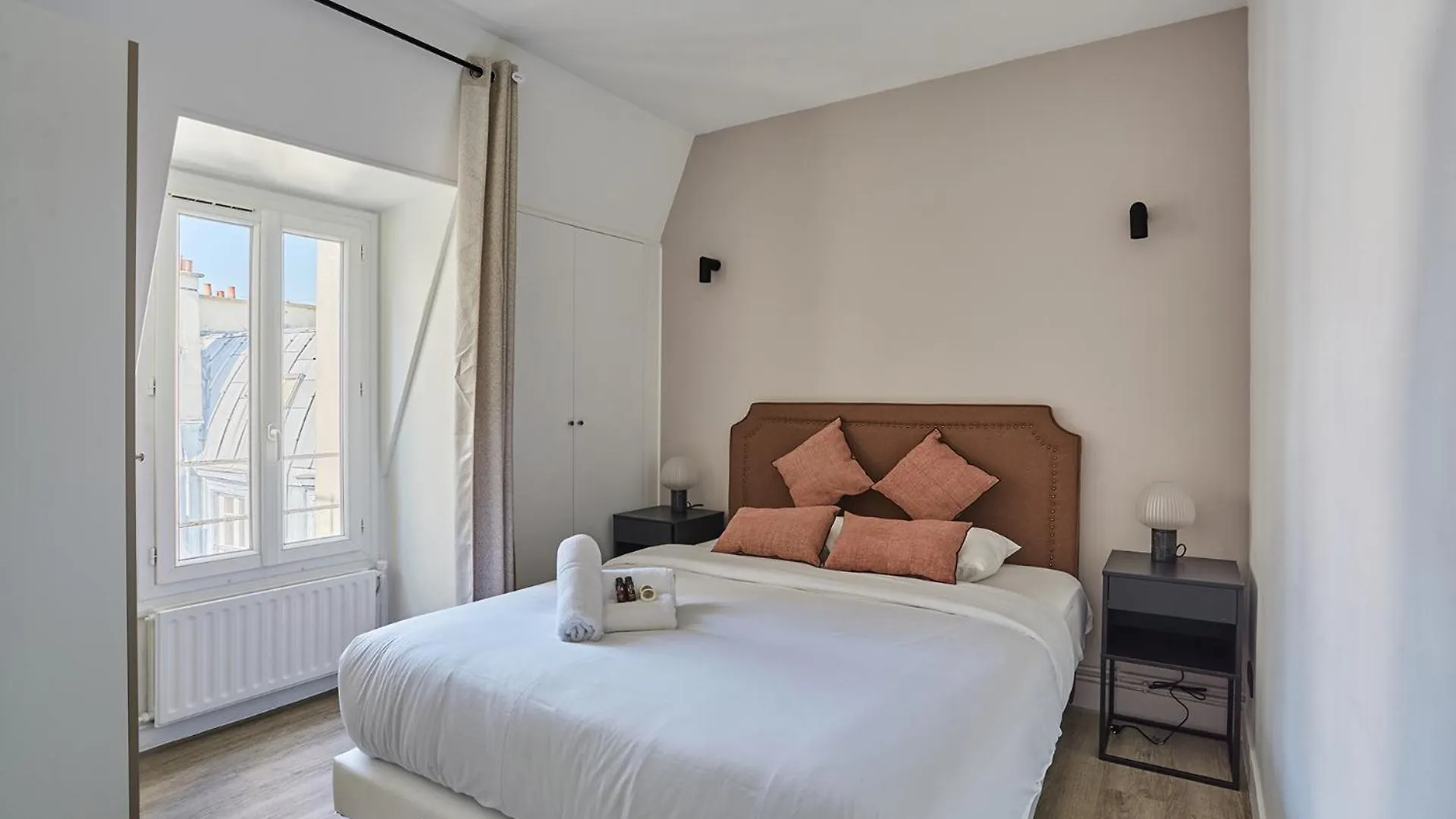 Residence Beaubourg Le Marais By Studio Prestige Paris