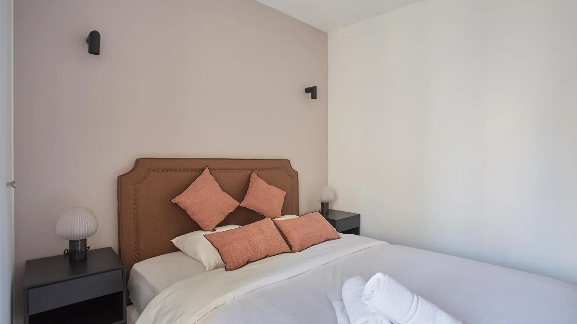 Residence Beaubourg Le Marais By Studio Prestige Paris