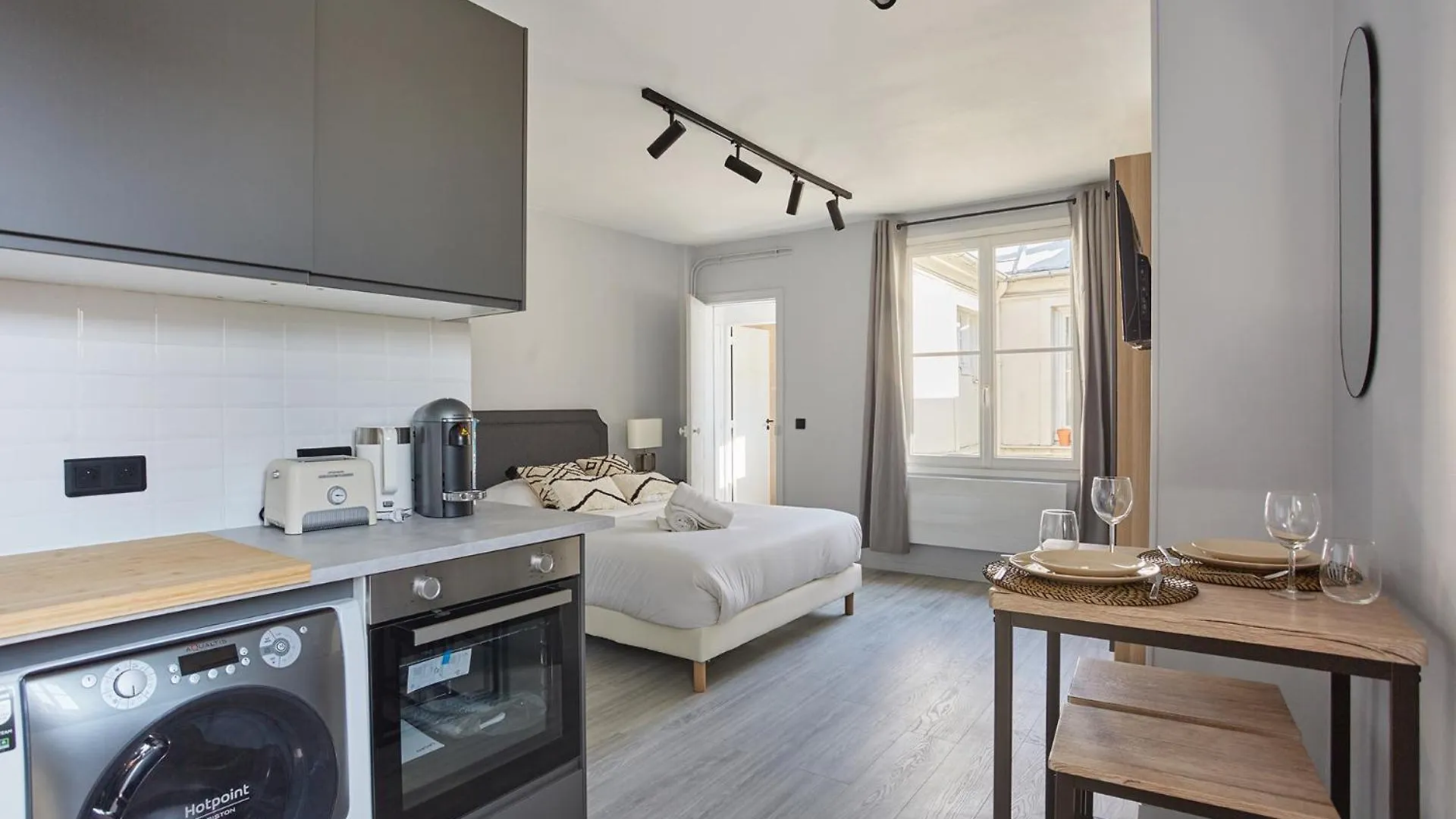 Apartment Residence Beaubourg Le Marais By Studio Prestige Paris
